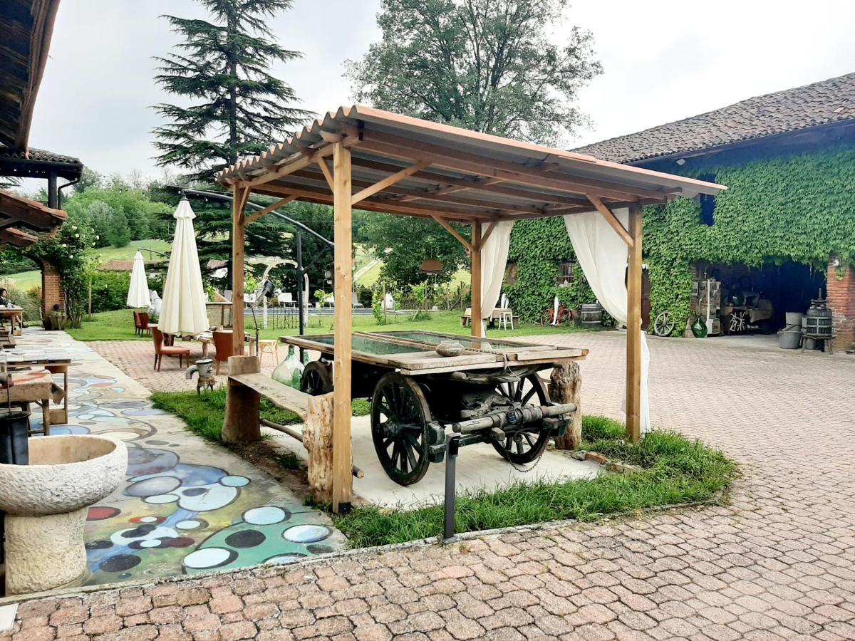 Casa Delle Foglie Sussurranti Villa Asti Bagian luar foto