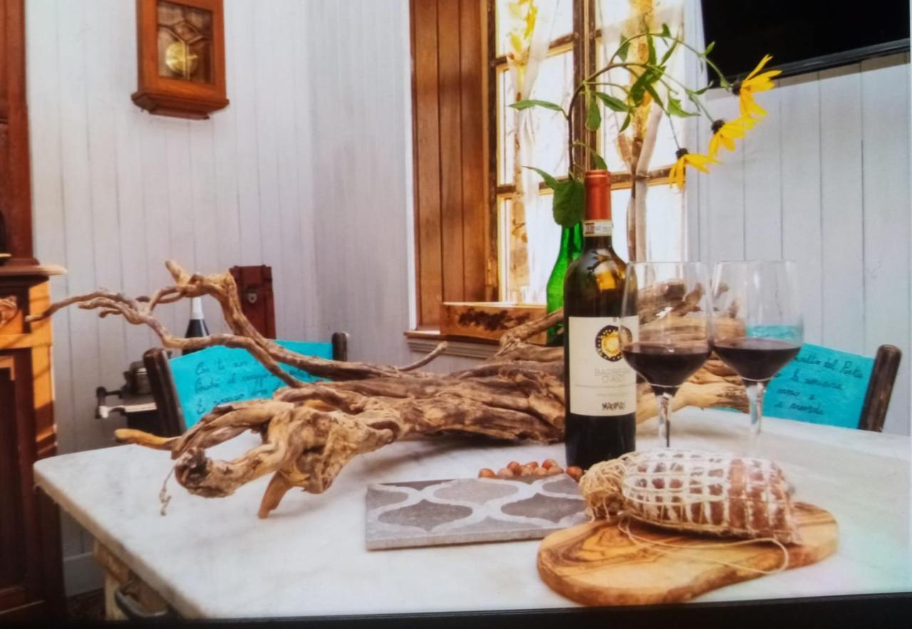 Casa Delle Foglie Sussurranti Villa Asti Bagian luar foto