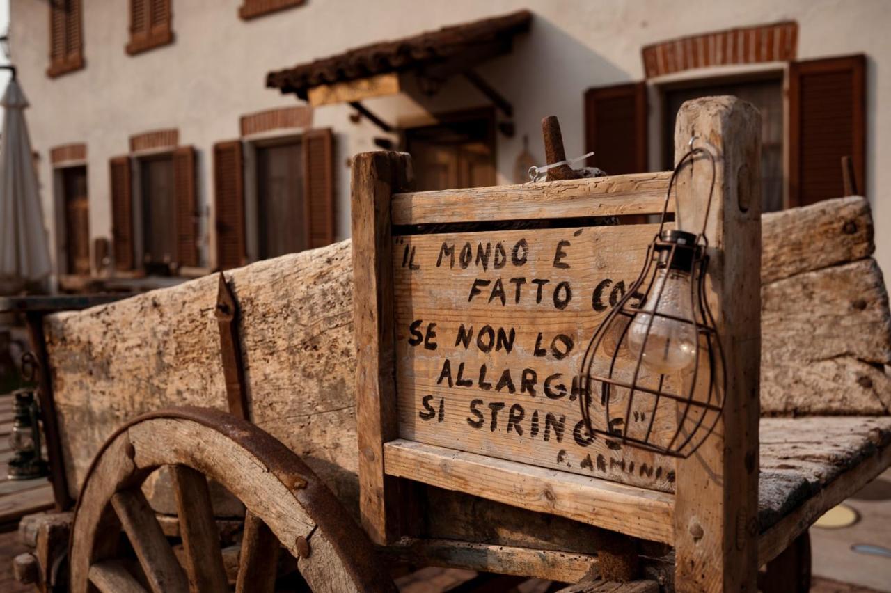Casa Delle Foglie Sussurranti Villa Asti Bagian luar foto