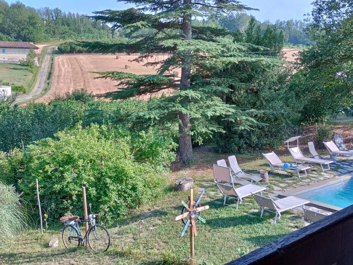 Casa Delle Foglie Sussurranti Villa Asti Bagian luar foto